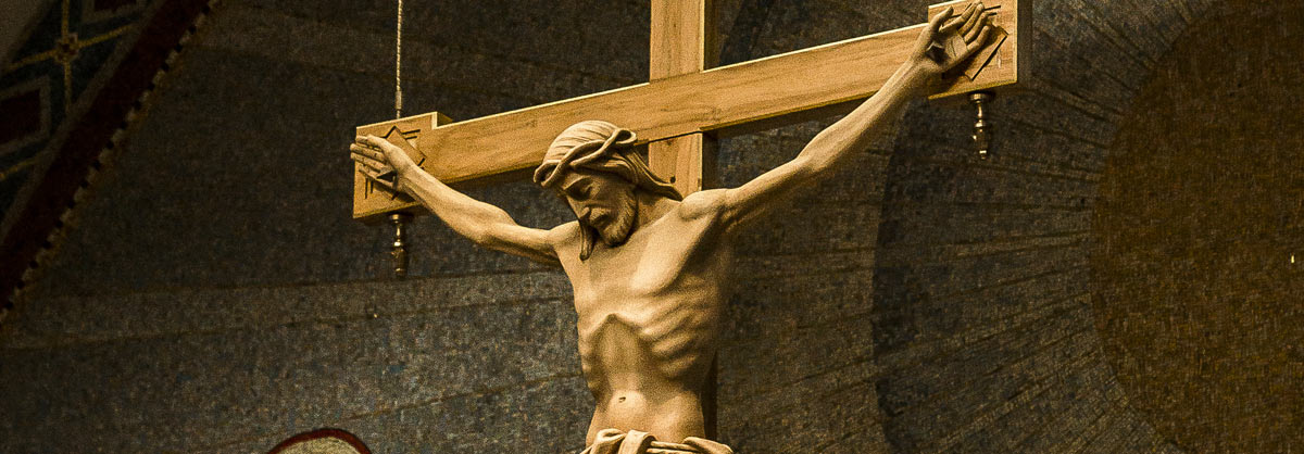 15 Days of Prayer | Living the Paschal Mystery: “Communion of the Cross”